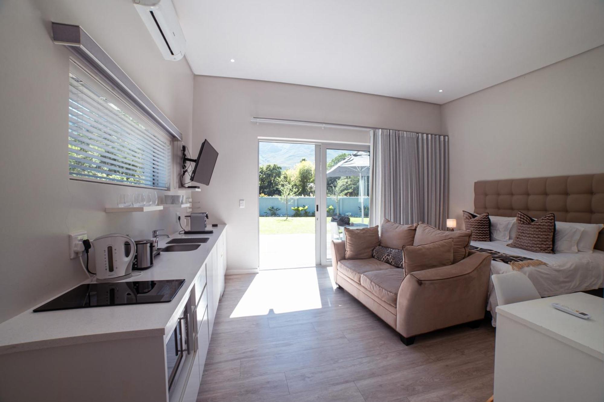 A Riverbed Guesthouse Swellendam Bagian luar foto